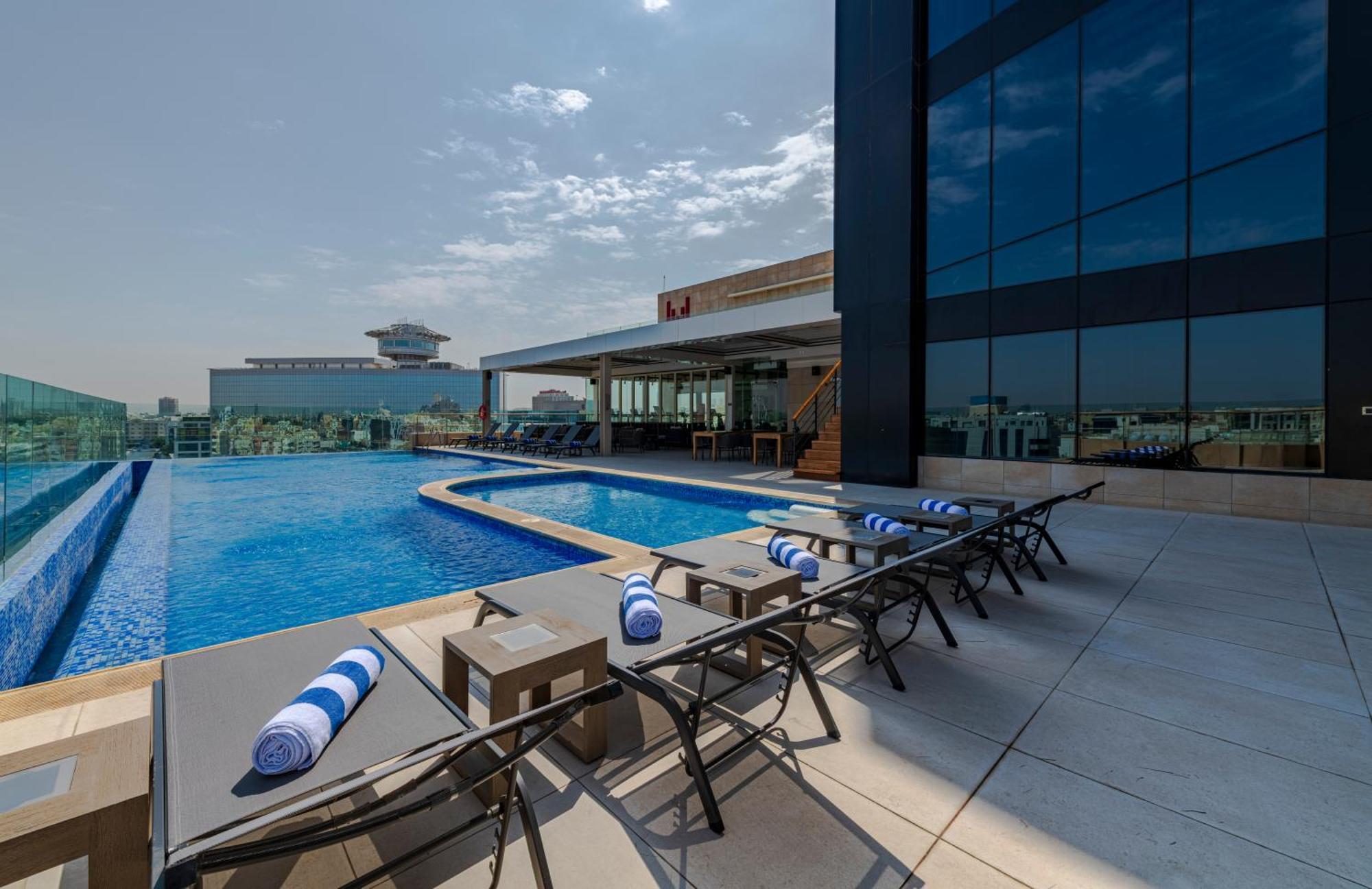 Millennium Al Masar Hotel Jeddah Bagian luar foto